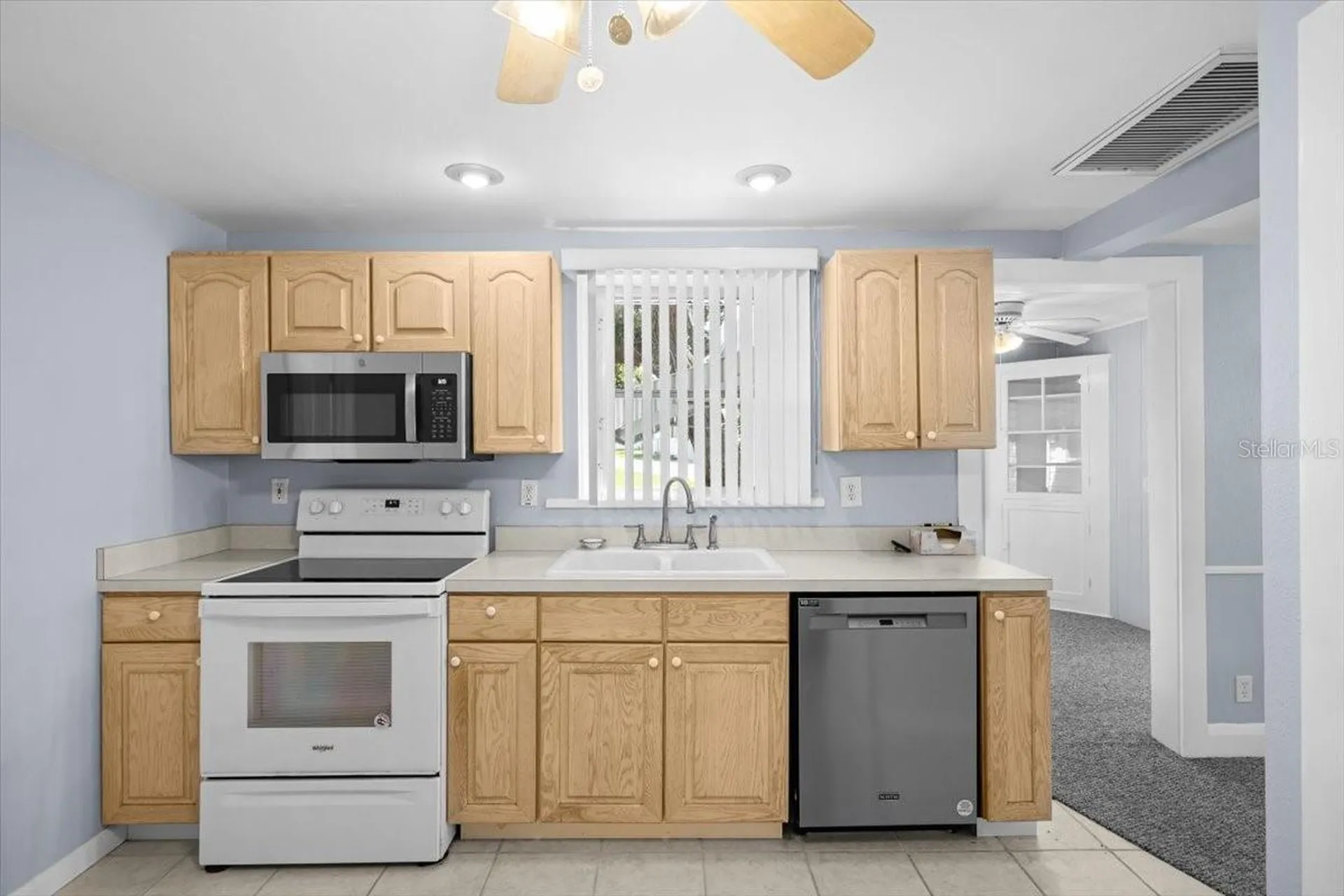 9 Seminole Drive Bradenton FL 34208
