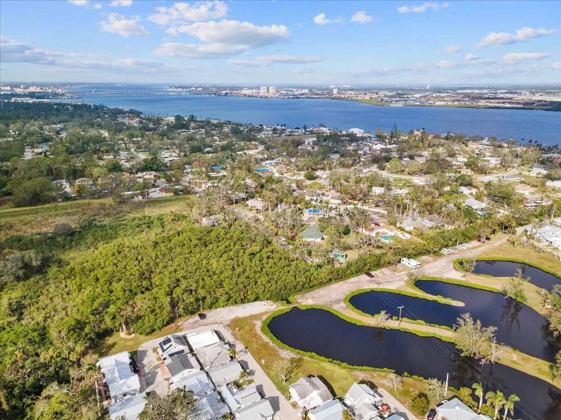 9 Seminole Drive Bradenton FL 34208