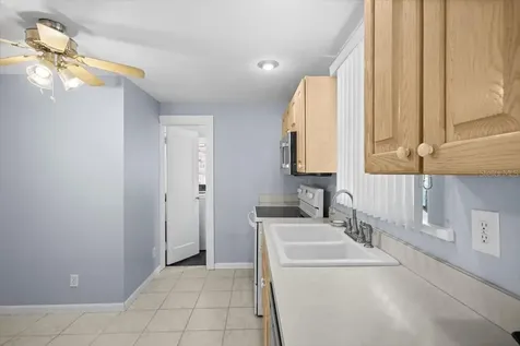 9 Seminole Drive Bradenton FL 34208