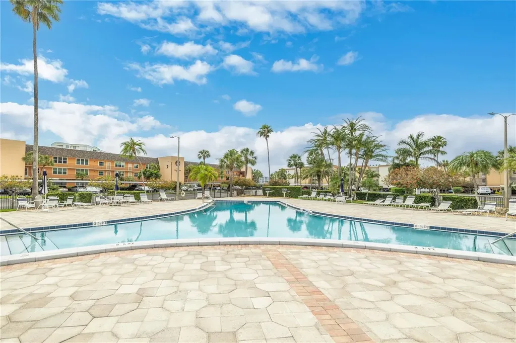 7700 Sun Island Drive S South Pasadena FL 33707
