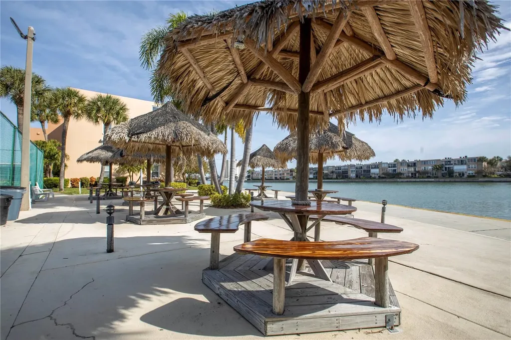 7700 Sun Island Drive S South Pasadena FL 33707