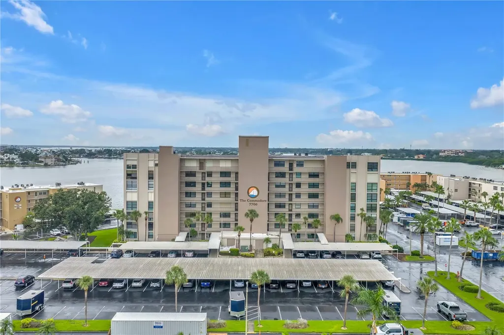 7700 Sun Island Drive S South Pasadena FL 33707