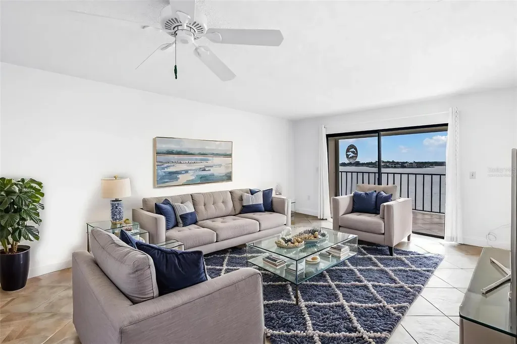 7700 Sun Island Drive S South Pasadena FL 33707