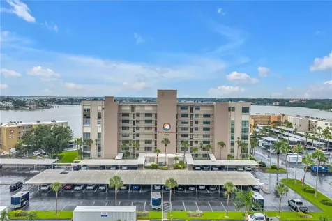 7700 Sun Island Drive S South Pasadena FL 33707