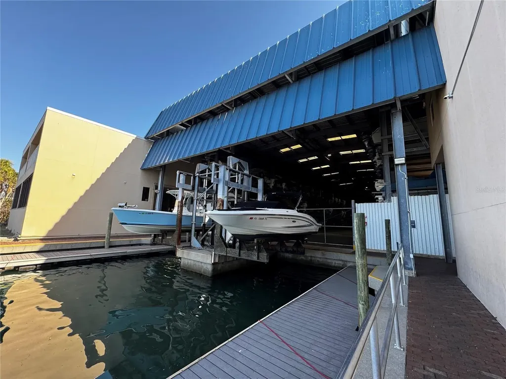 408 Gulf Of Mexico Drive Longboat Key FL 34228