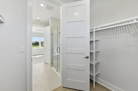 4062 Santa Caterina Boulevard Bradenton FL 34211