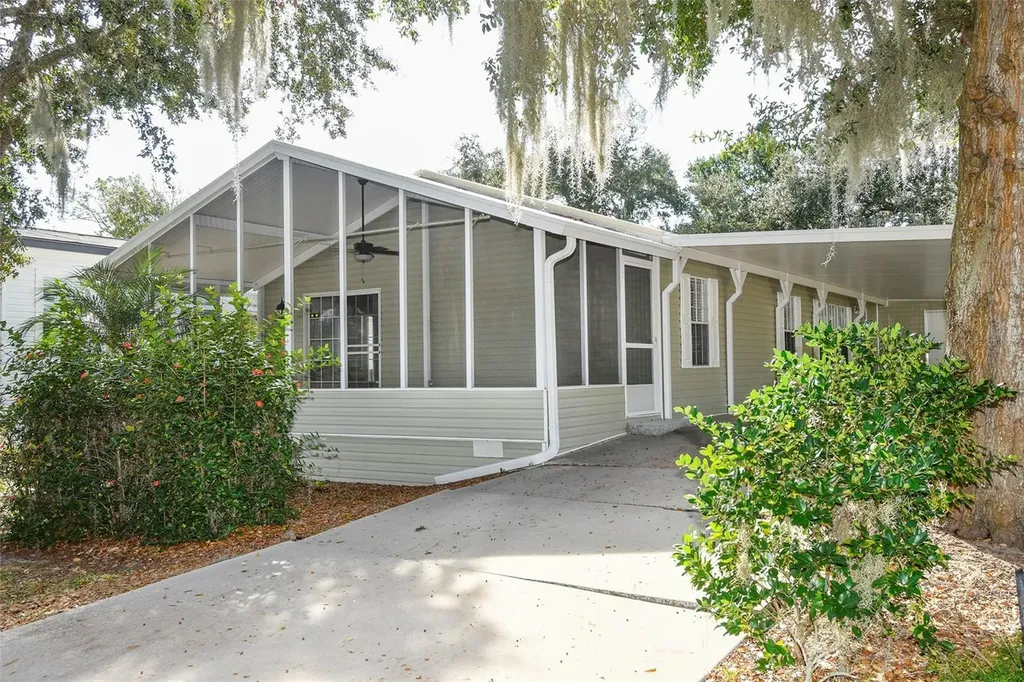 11642 Martell Court Leesburg FL 34788