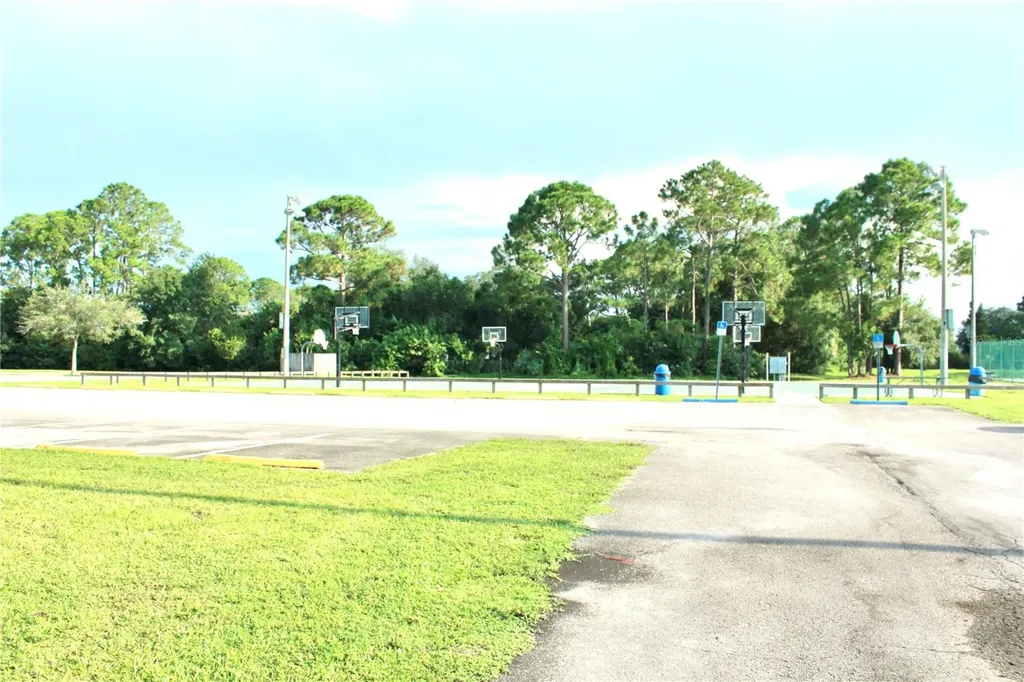 443 Biscayne Avenue NW Palm Bay FL 32907