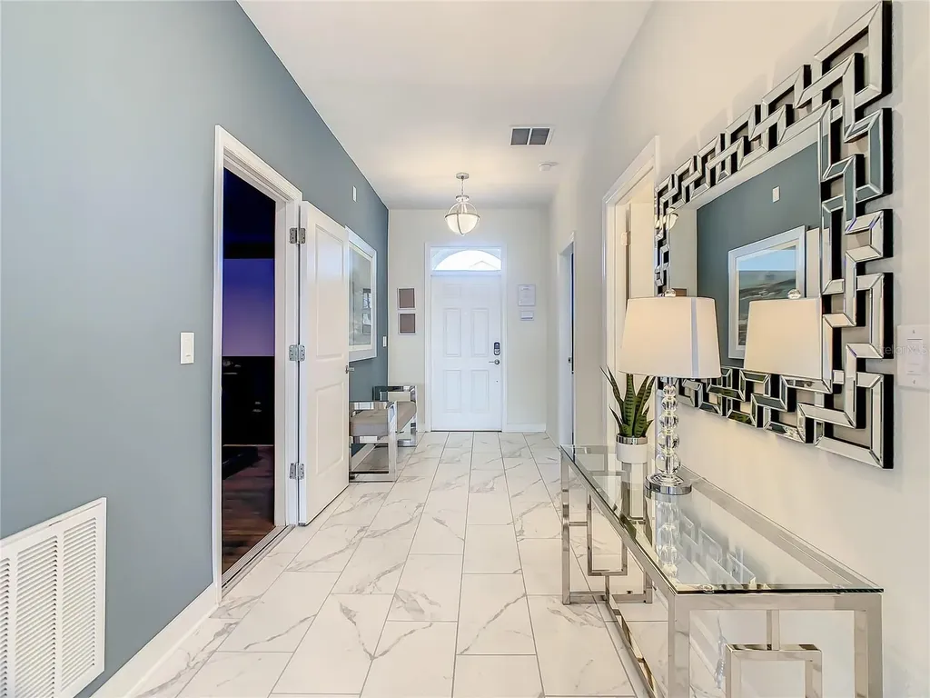 8814 Interlocking Court Davenport FL 33896