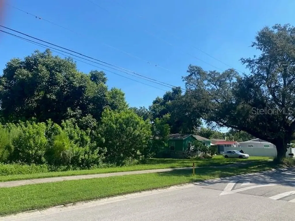 6501 50th Avenue N St Petersburg FL 33709