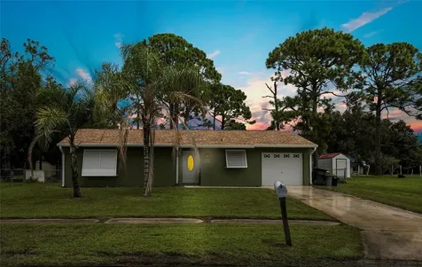 6424 Elmwood Road North Port FL 34287