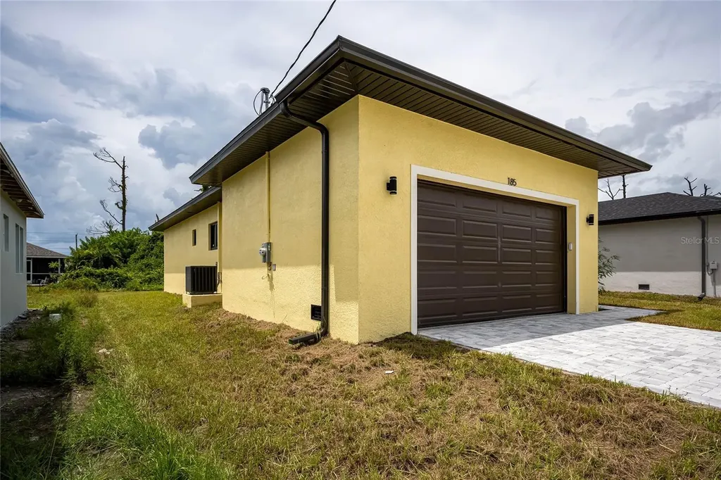185 Sesame Road E Rotonda West FL 33947