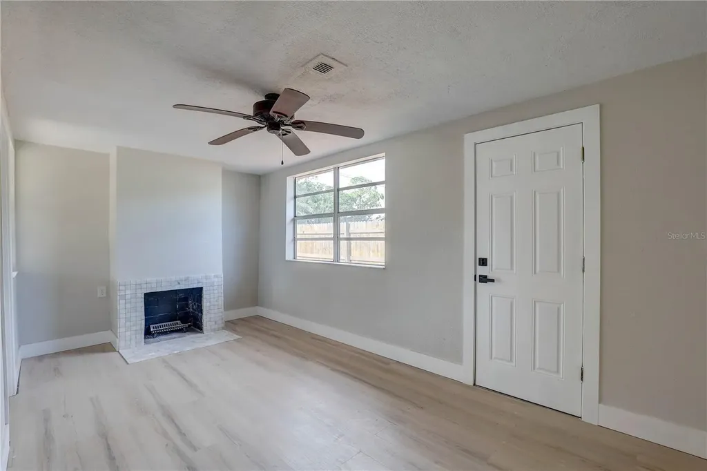 330 83rd Avenue NE St Petersburg FL 33702