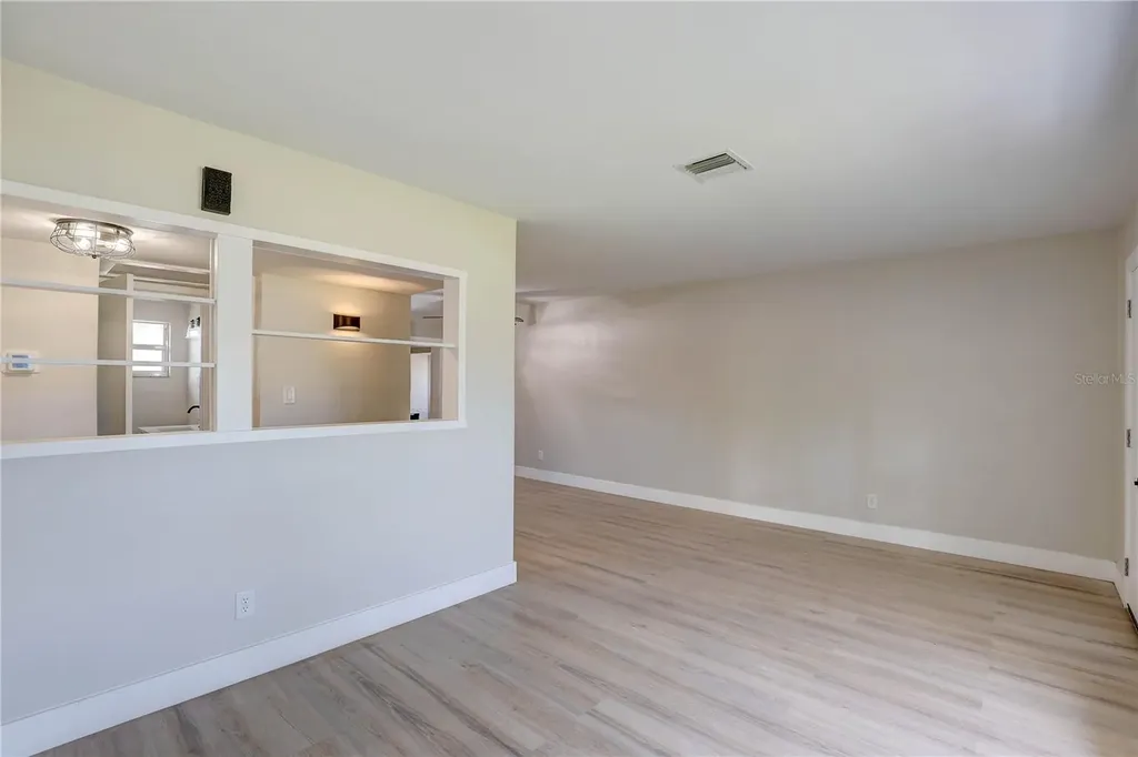 330 83rd Avenue NE St Petersburg FL 33702