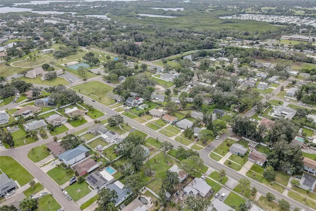 330 83rd Avenue NE St Petersburg FL 33702