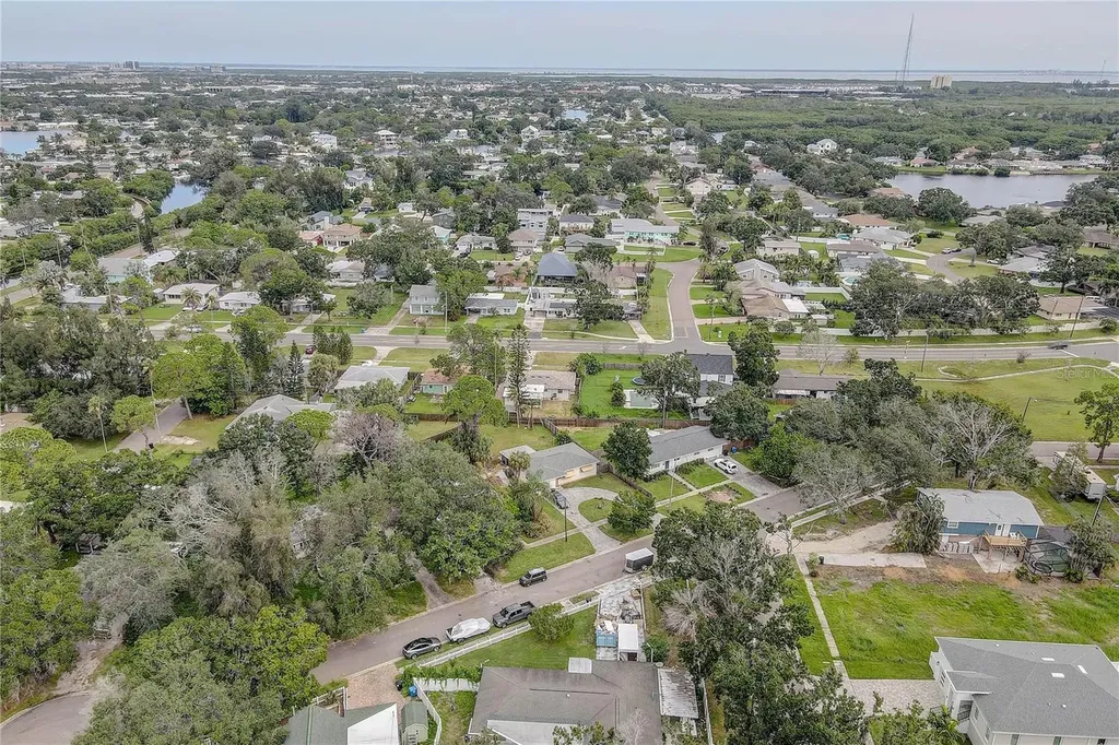 330 83rd Avenue NE St Petersburg FL 33702