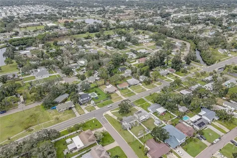 330 83rd Avenue NE St Petersburg FL 33702