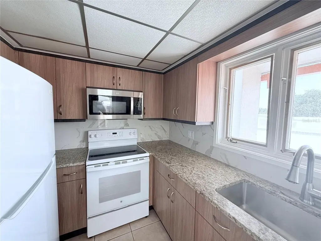 735 Dodecanese Boulevard Tarpon Springs FL 34689
