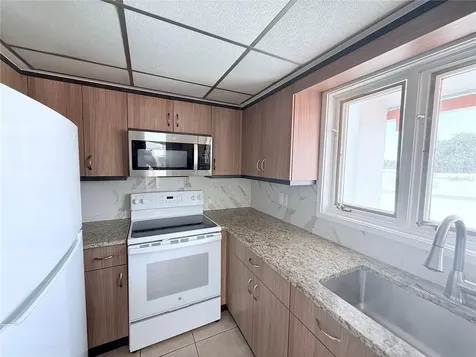 735 Dodecanese Boulevard Tarpon Springs FL 34689