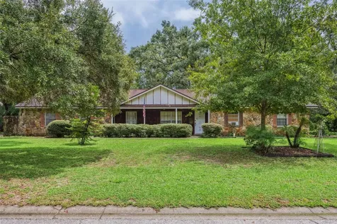 15509 Walden Avenue Tampa FL 33618