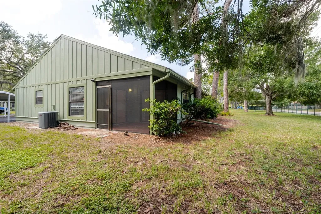 5021 Barrington Circle Sarasota FL 34234