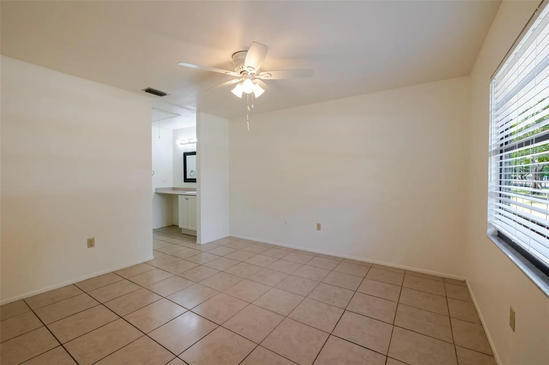 5021 Barrington Circle Sarasota FL 34234