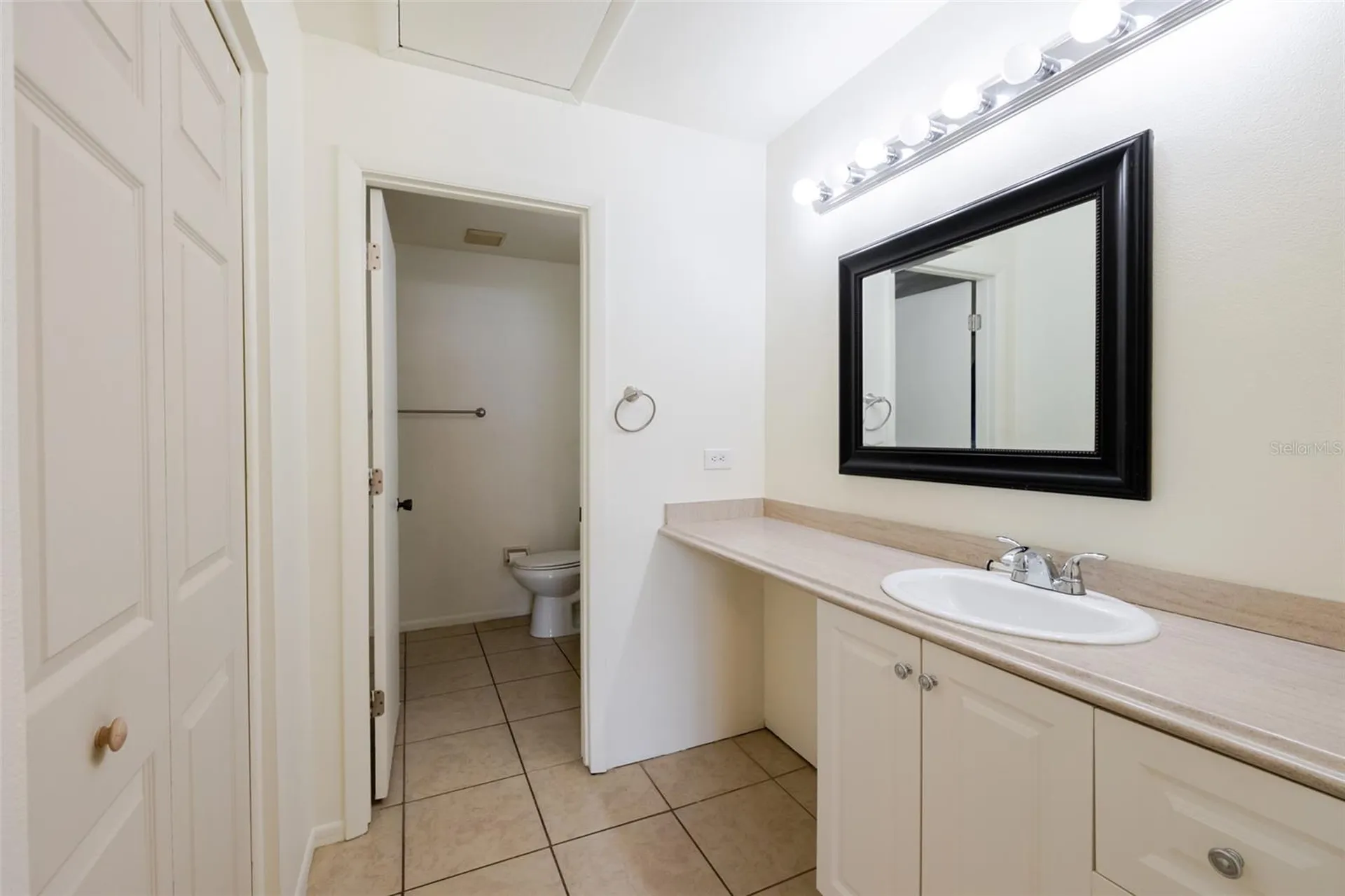 5021 Barrington Circle Sarasota FL 34234