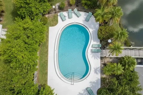 5021 Barrington Circle Sarasota FL 34234