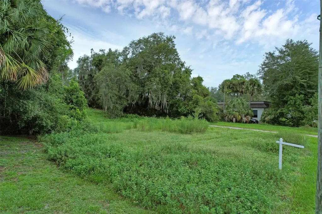 S Volusia Avenue Orange City FL 32763