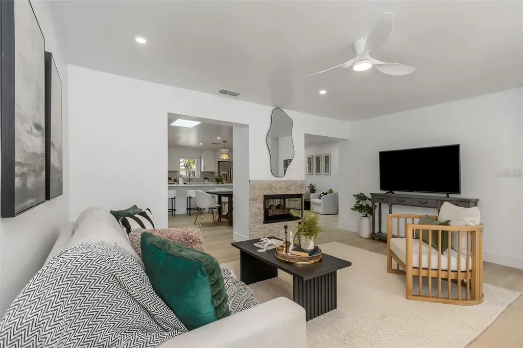 220 Driftwood Drive S Palm Harbor FL 34683