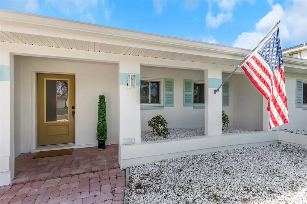 220 Driftwood Drive S Palm Harbor FL 34683