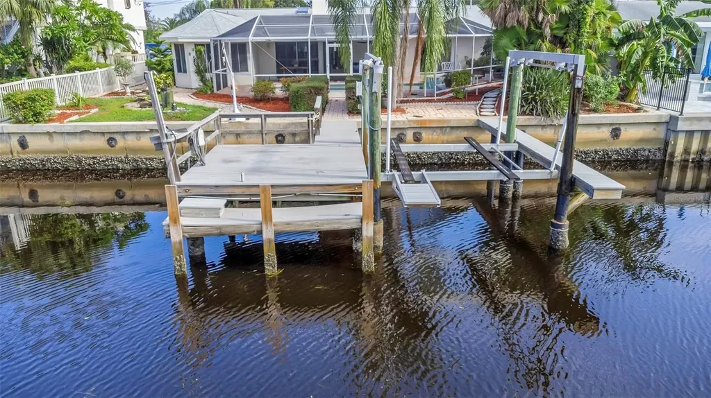 220 Driftwood Drive S Palm Harbor FL 34683