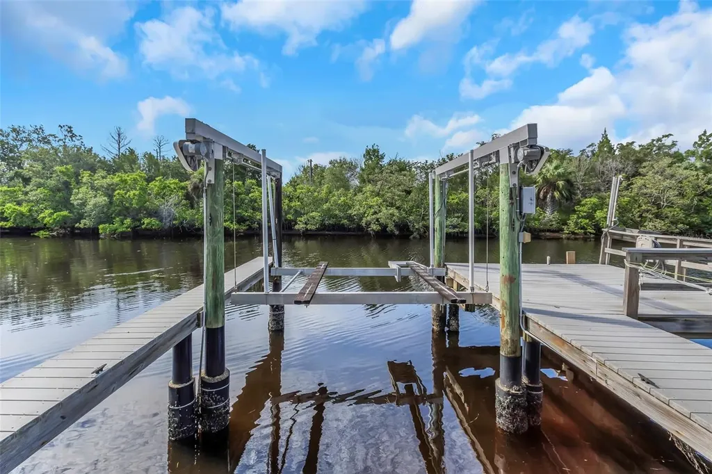 220 Driftwood Drive S Palm Harbor FL 34683