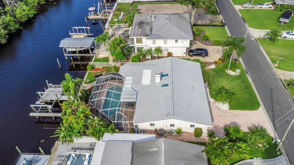 220 Driftwood Drive S Palm Harbor FL 34683
