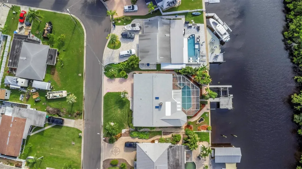 220 Driftwood Drive S Palm Harbor FL 34683