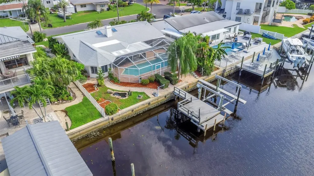 220 Driftwood Drive S Palm Harbor FL 34683