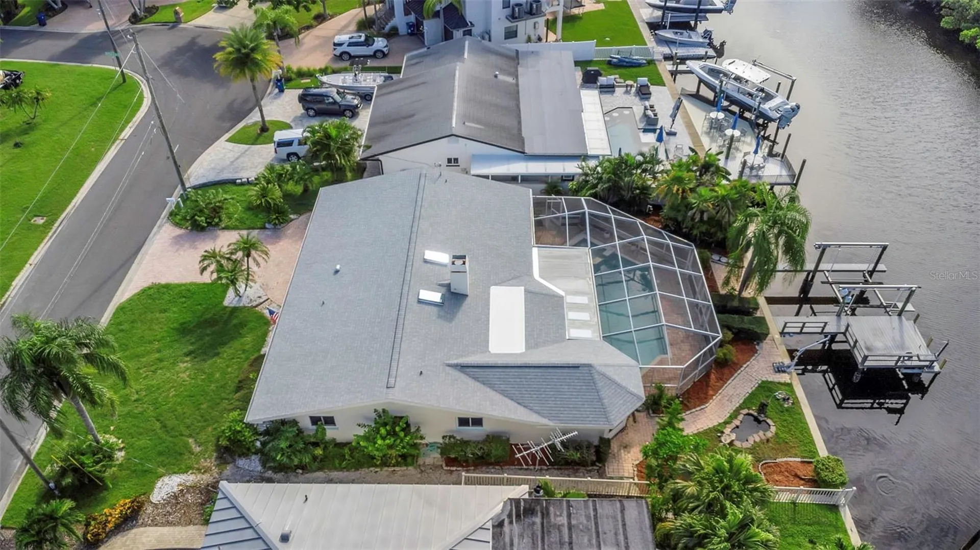 220 Driftwood Drive S Palm Harbor FL 34683
