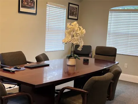 9724 N Armenia Avenue Tampa FL 33612