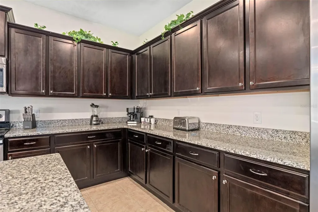 1940 Nice Court Kissimmee FL 34747