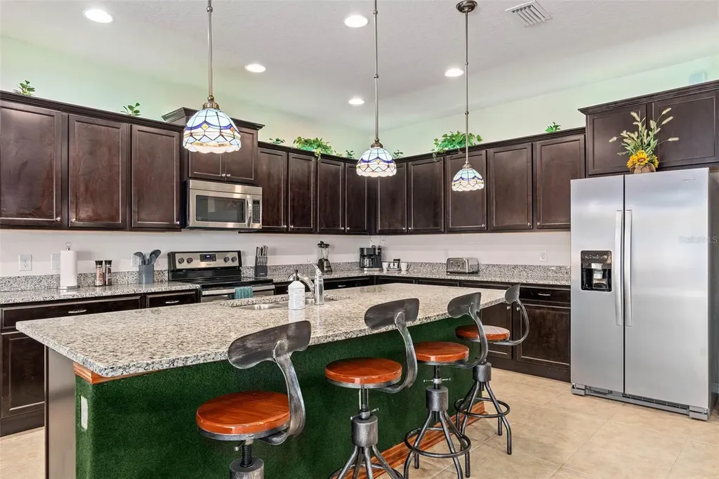1940 Nice Court Kissimmee FL 34747