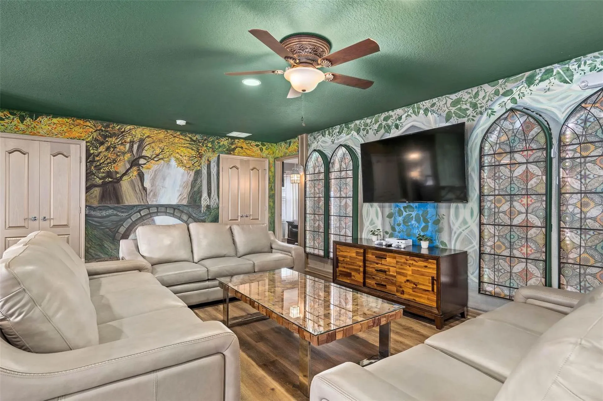 1940 Nice Court Kissimmee FL 34747