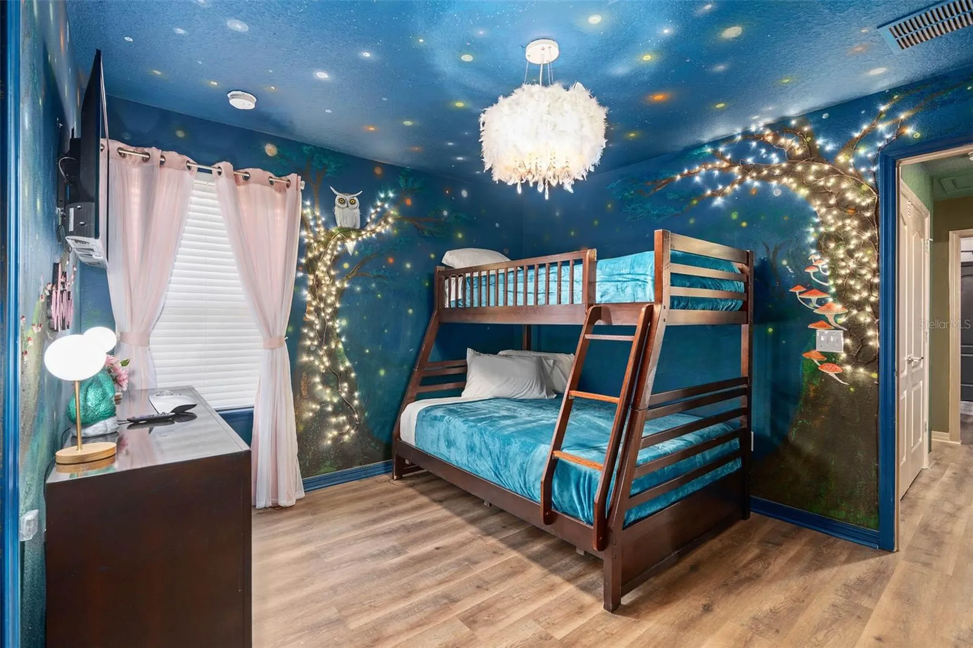 1940 Nice Court Kissimmee FL 34747