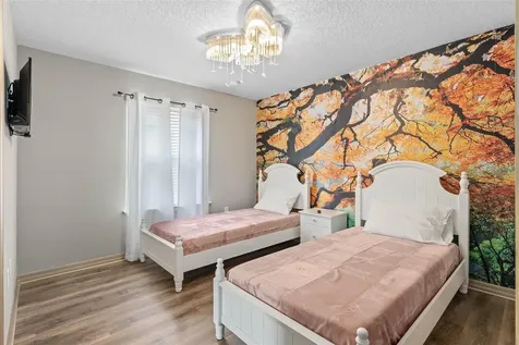 1940 Nice Court Kissimmee FL 34747