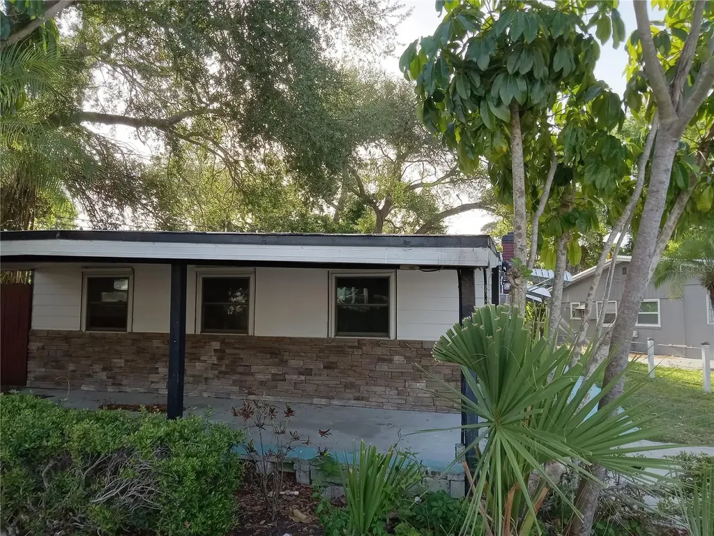 1040 65th Street S South Pasadena FL 33707