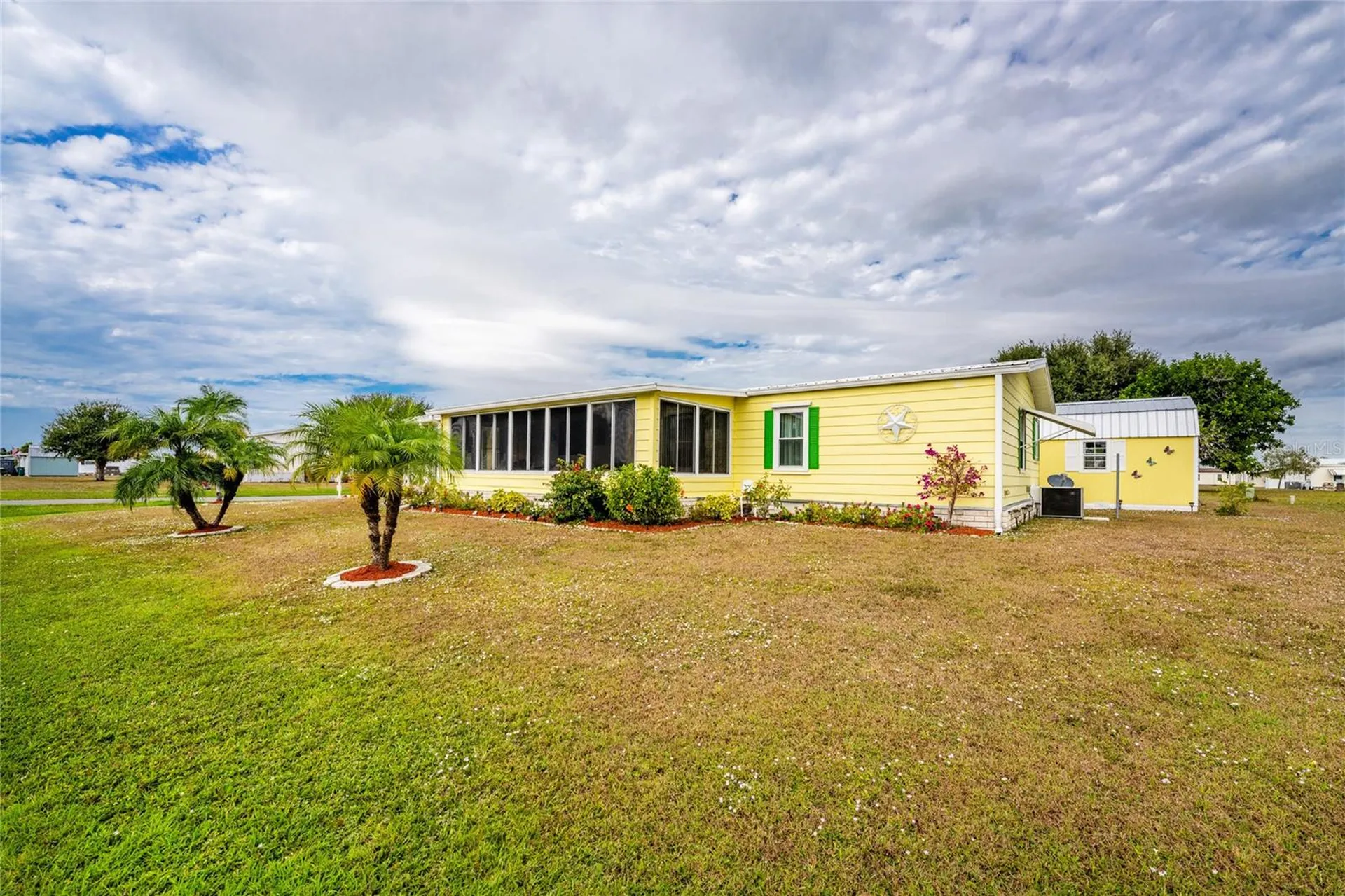 6290 Greenfinch Road Englewood FL 34224