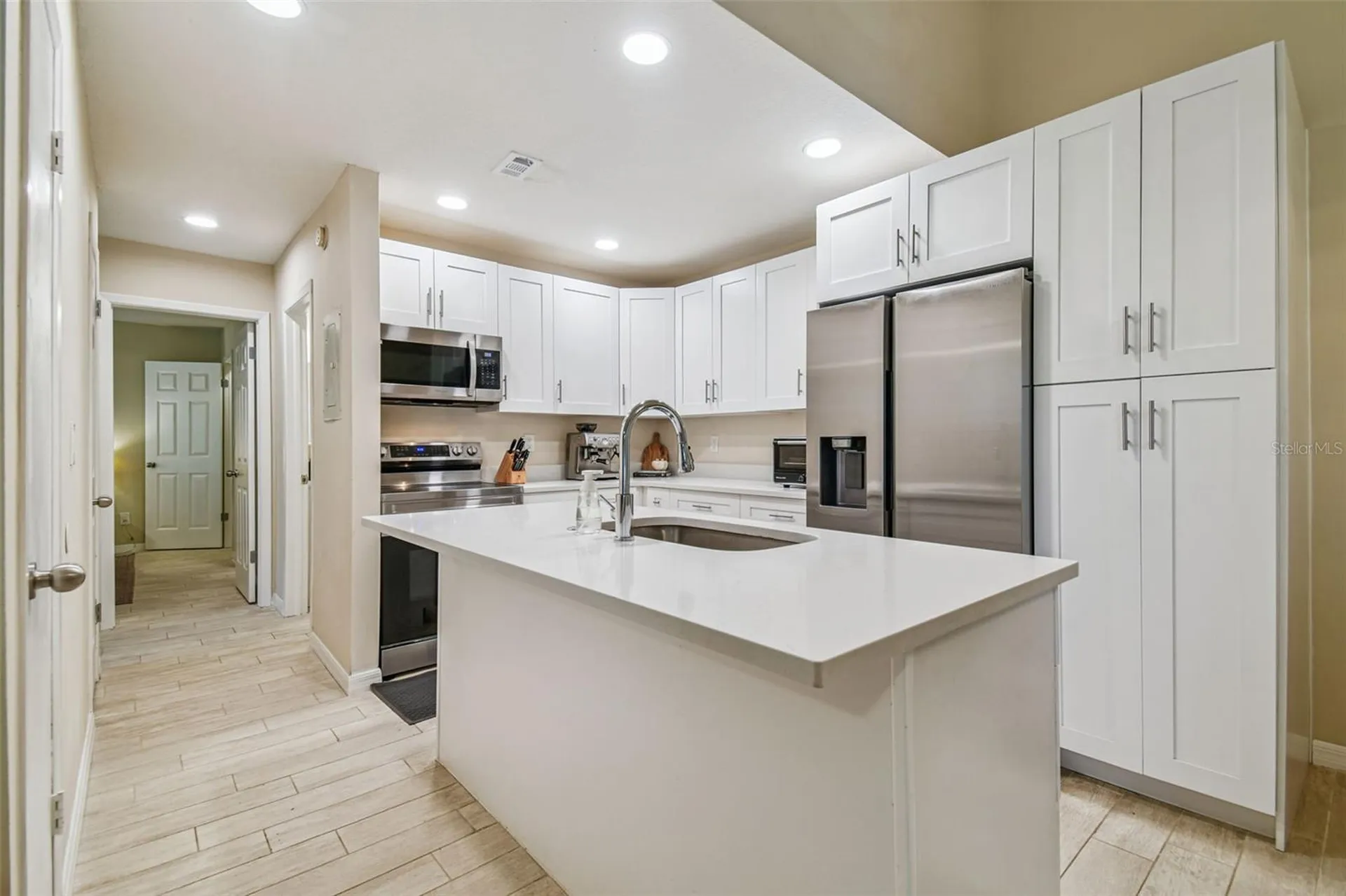 4033 Dream Oak Place Tampa FL 33613