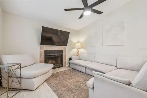 4033 Dream Oak Place Tampa FL 33613