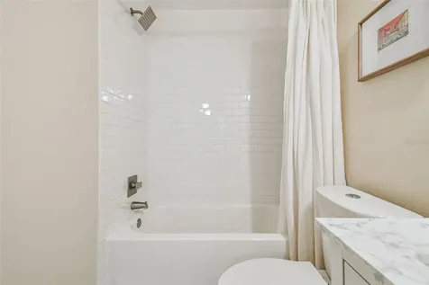 4033 Dream Oak Place Tampa FL 33613