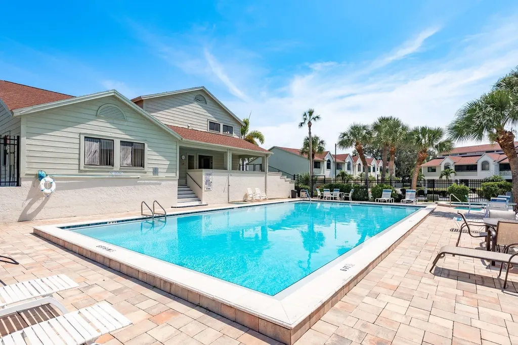 538 Walden Court Dunedin FL 34698