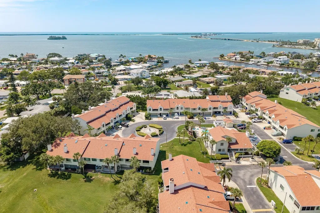 538 Walden Court Dunedin FL 34698